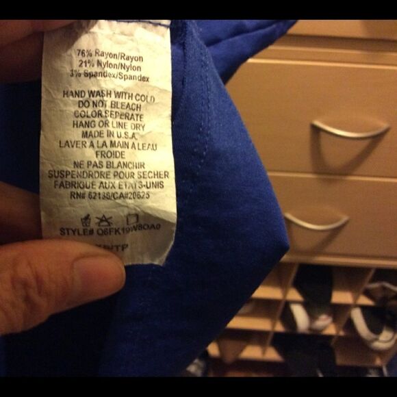 Guess dress XS royal blue, neck wrap. Stretchy. - Picture 11 of 11